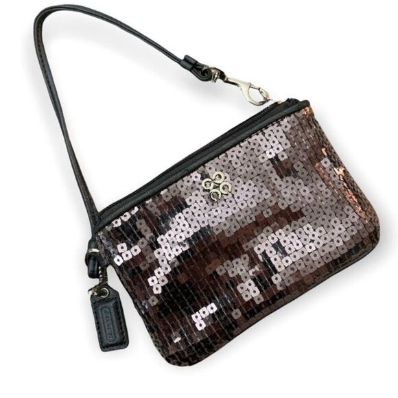 Coach Sequin Wristlet Clutch Pouch Leather Trim Zip Up Wallet Silver W/ Hang Tag - Picture 1 of 10